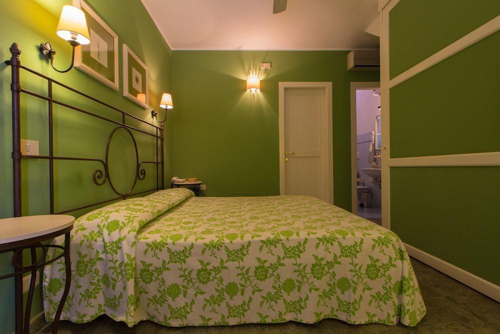 Hapimag Resort Чефалу Екстериор снимка