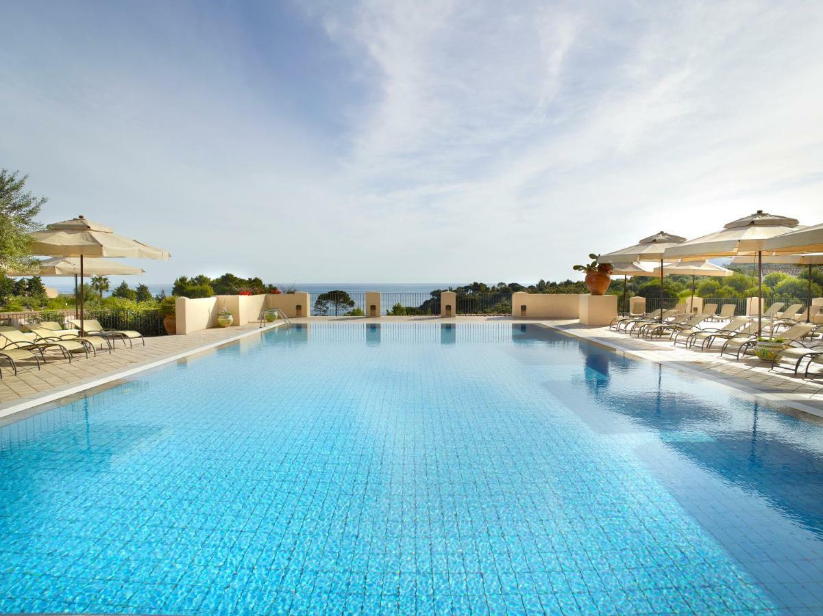 Hapimag Resort Чефалу Екстериор снимка