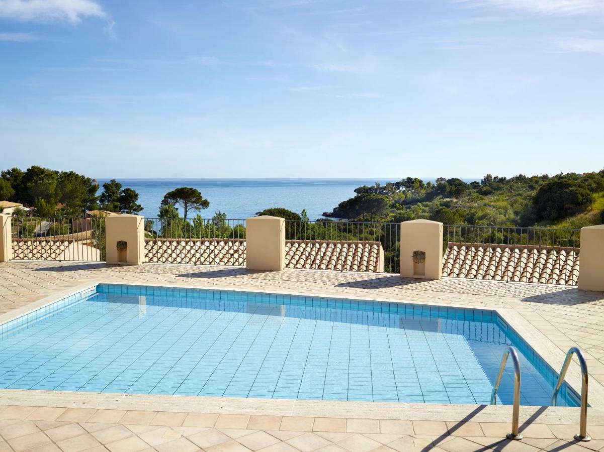 Hapimag Resort Чефалу Екстериор снимка